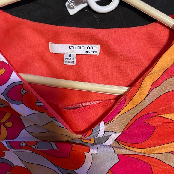 Cute Vintage Style Sheath Dress - Picture 2 of 2